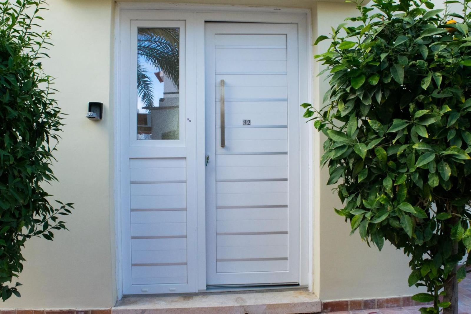 Merika Complex 1 Hou.32 Larnaca Eksteriør billede