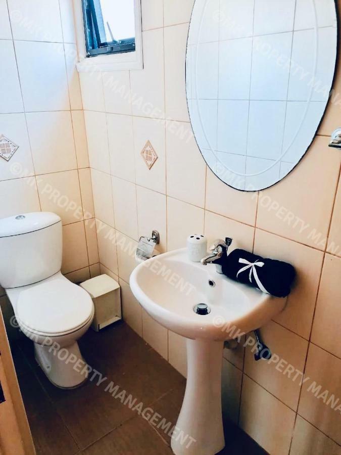 Merika Complex 1 Hou.32 Larnaca Eksteriør billede